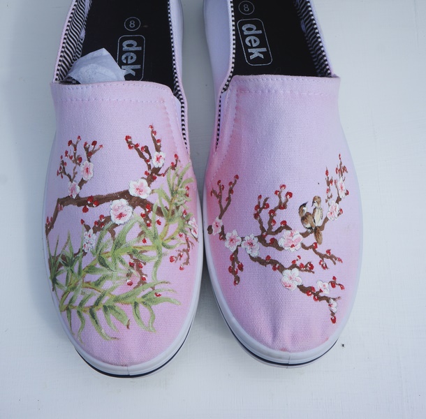 toms style shoe with a chinese style cherry blossom and bird design